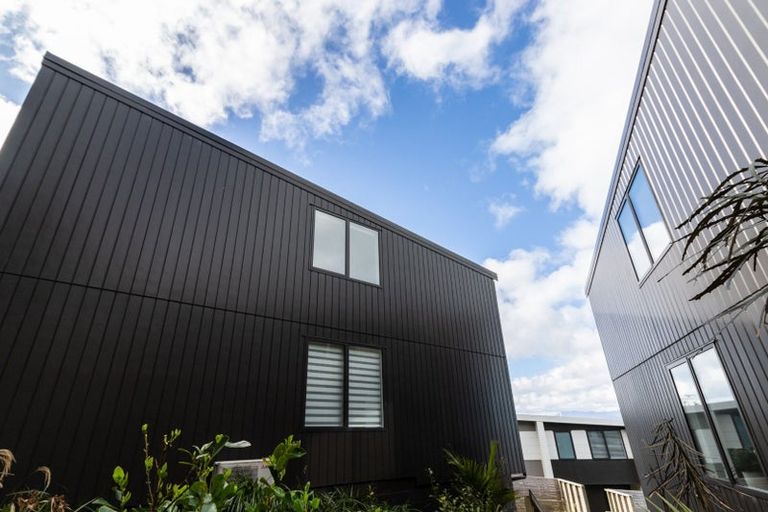 Photo of property in 14/52 High Street, Island Bay, Wellington, 6023