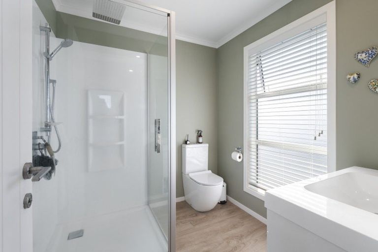 Photo of property in 19 George Street, Bulls, 4818