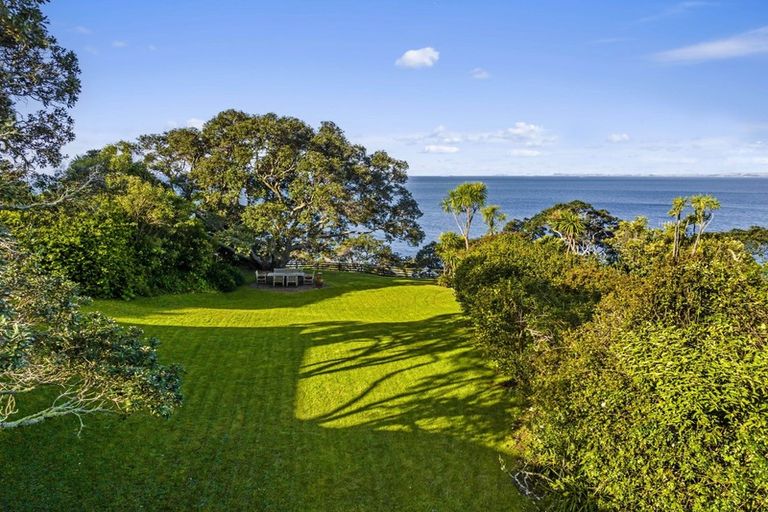 Photo of property in 173 Beach Road, Castor Bay, Auckland, 0620