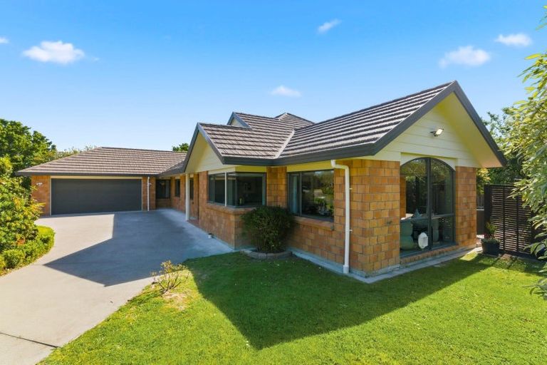 Photo of property in 3 Westpeak Way, Otaki, 5512