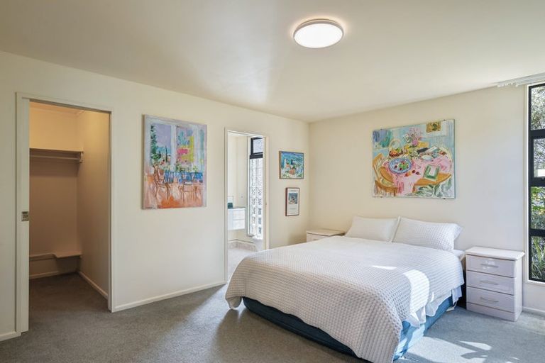 Photo of property in 142 Winara Avenue, Waikanae, 5036