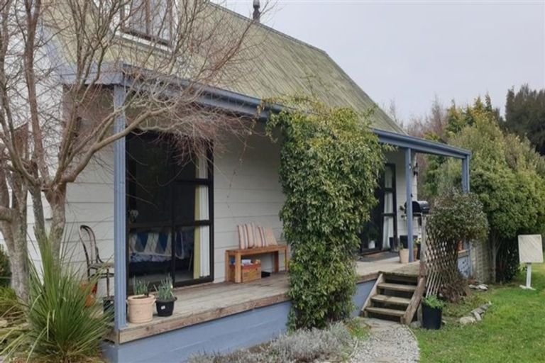 Photo of property in 90 Parry Crescent, Lake Hawea, Wanaka, 9382