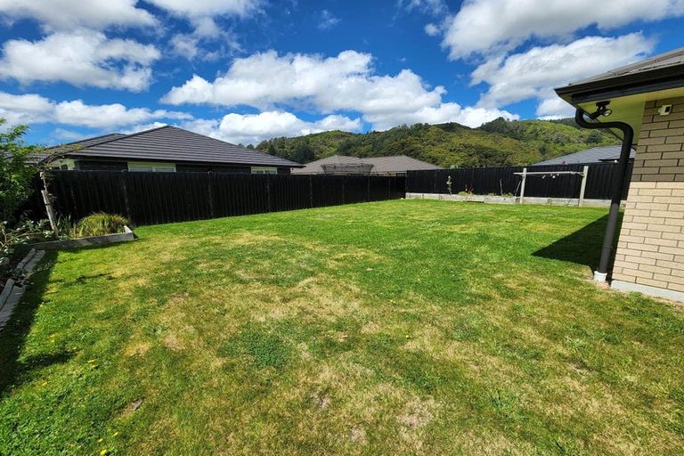 Photo of property in 16 Te Punga Road, Wallaceville, Upper Hutt, 5018