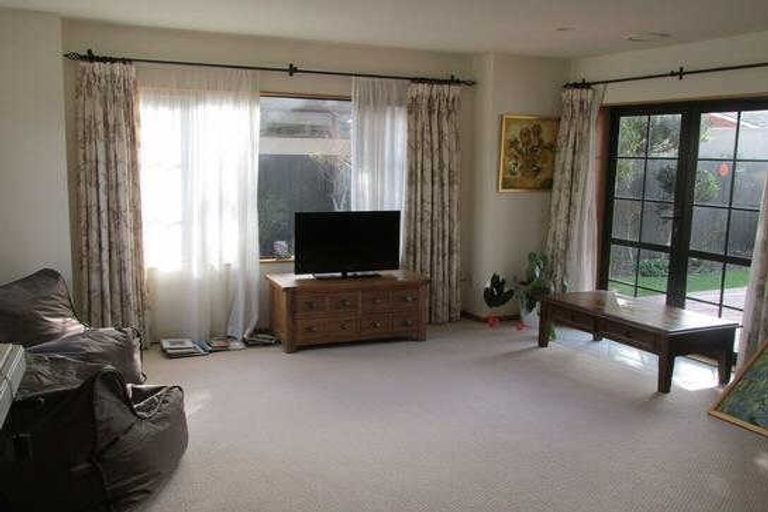 Photo of property in 7 Epuni Street, Hutt Central, Lower Hutt, 5011