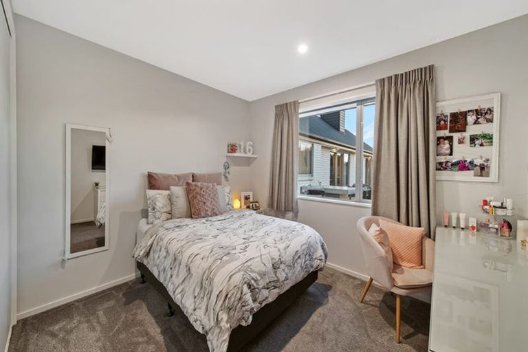 Photo of property in 29 Silver Peaks Drive, West Melton, 7618