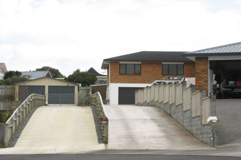 Photo of property in 9b Fantome Place, Whalers Gate, New Plymouth, 4310