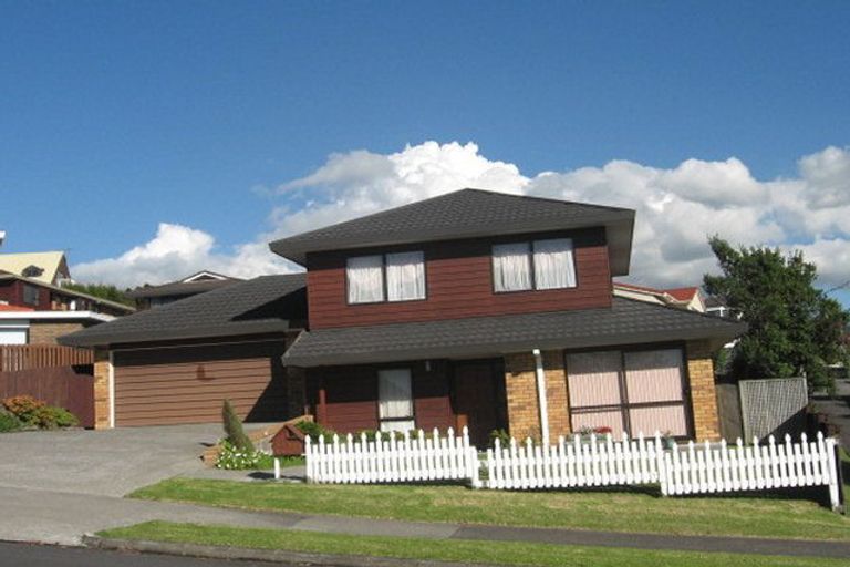 Photo of property in 1/68 Dalwhinnie Parade, Highland Park, Auckland, 2010