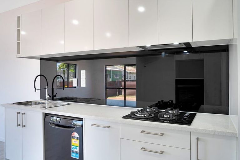 Photo of property in 34 Hunua Road, Papakura, 2110