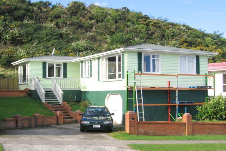 Photo of property in 18 Kaitangata Crescent, Kelson, Lower Hutt, 5010
