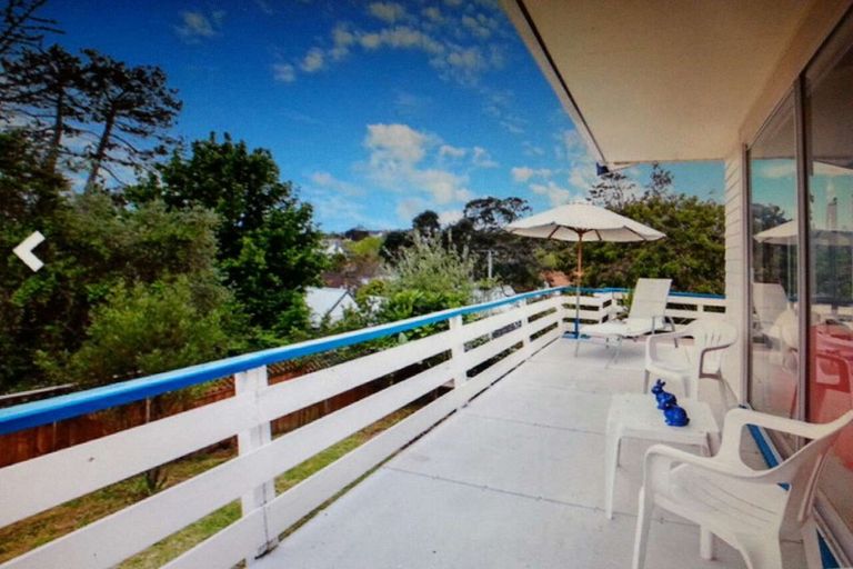 Photo of property in 9 Long Bay Drive, Torbay, Auckland, 0630