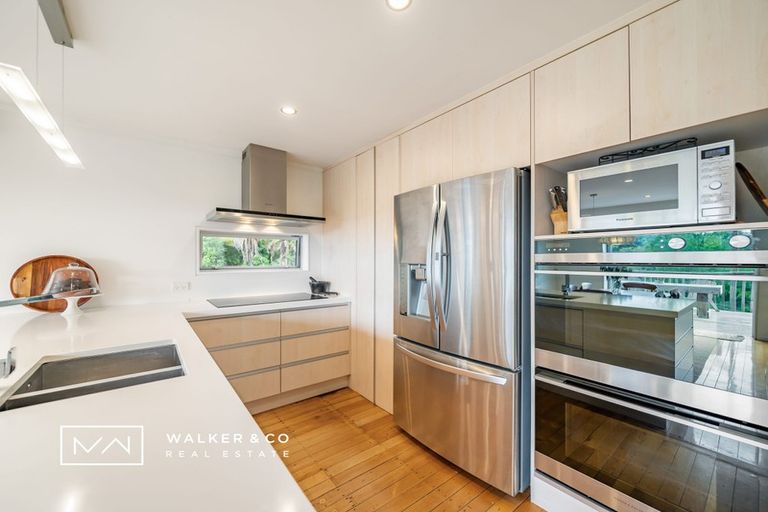Photo of property in 48 Jocelyn Crescent, Pinehaven, Upper Hutt, 5019