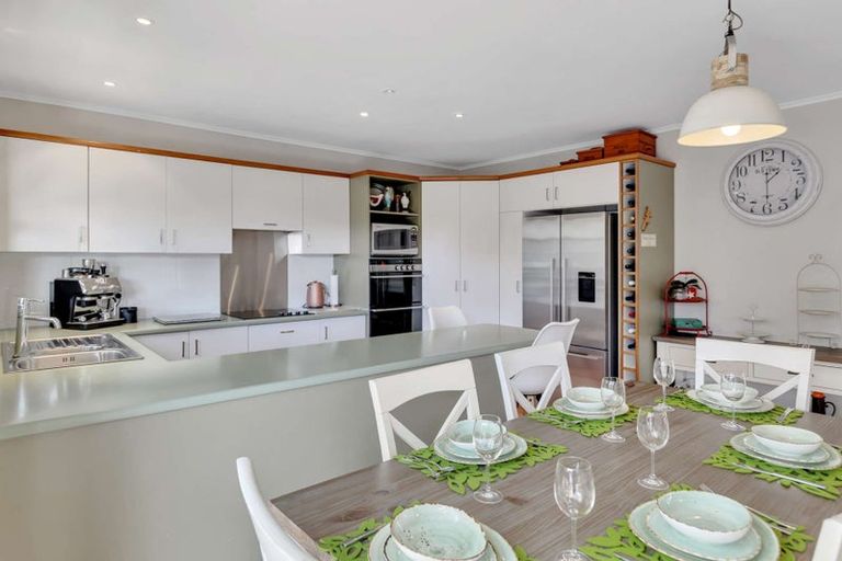 Photo of property in 62a Tutanekai Street, Paraparaumu, 5032