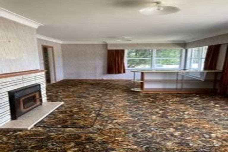 Photo of property in 1 Marsden Terrace, Ohau, Levin, 5570