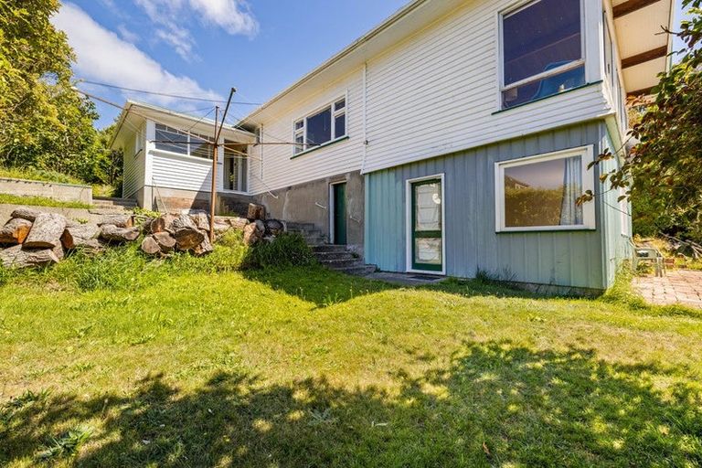 Photo of property in 9 Seamount Terrace, Mount Pleasant, Christchurch, 8081
