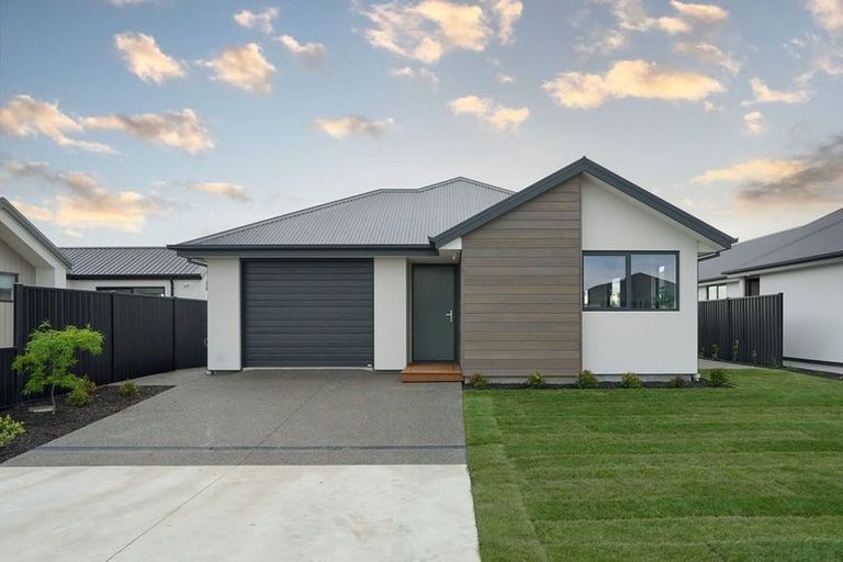 Photo of property in 5 Mcgarry Drive, Kaiapoi, 7630