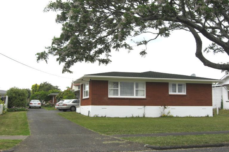 Photo of property in 93c Seddon Street, Pukekohe, 2120