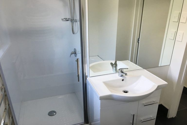 Photo of property in 422a Whangaparaoa Road, Stanmore Bay, Whangaparaoa, 0932