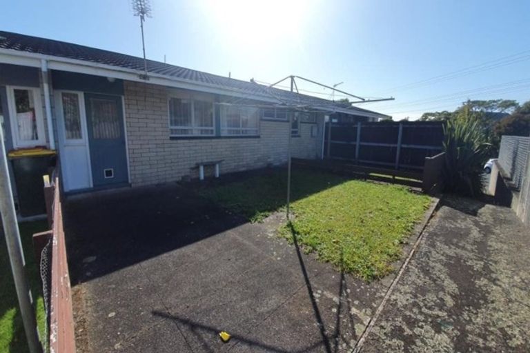Photo of property in 9 Barrett Street, Westown, New Plymouth, 4310