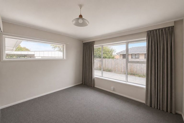 Photo of property in 14 Ravenna Street, Avonhead, Christchurch, 8042