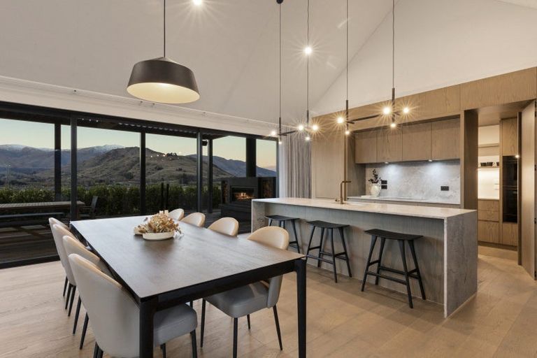 Photo of property in Kawarau Heights, 15 Kawarau Heights Boulevard, Lake Hayes, Queenstown, 9304