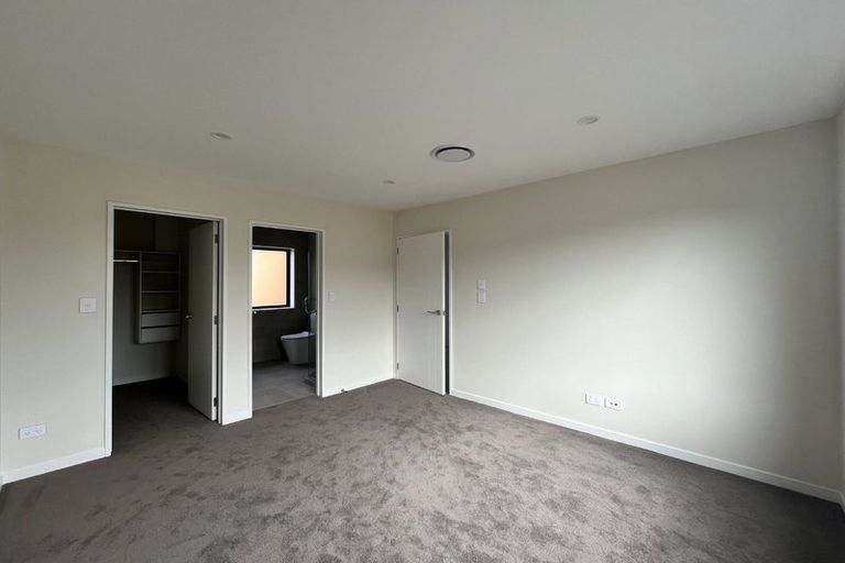 Photo of property in 30a Priestley Drive, Bucklands Beach, Auckland, 2014