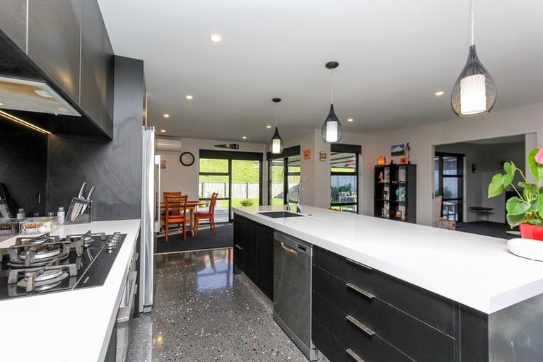 Photo of property in 40 Cyrus Street, Whalers Gate, New Plymouth, 4310