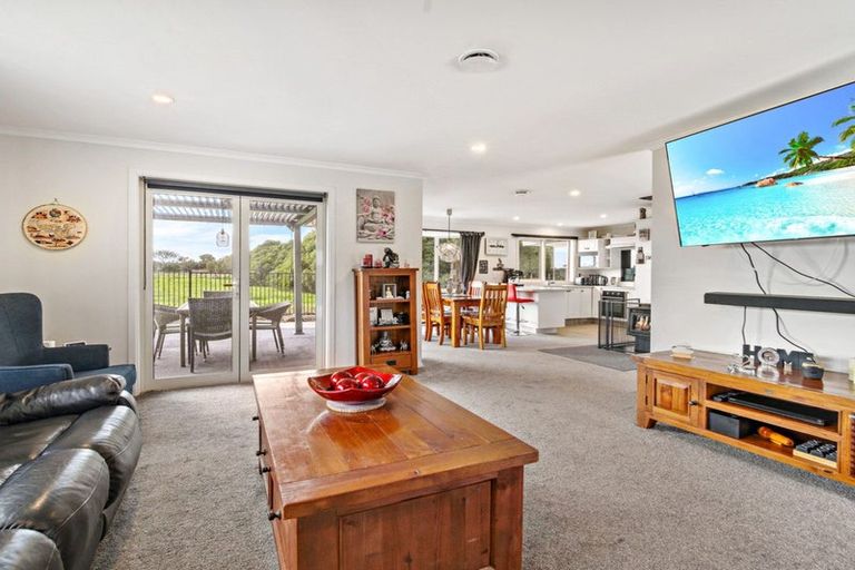 Photo of property in 28 Brightstone Crescent, Aranui, Christchurch, 8061