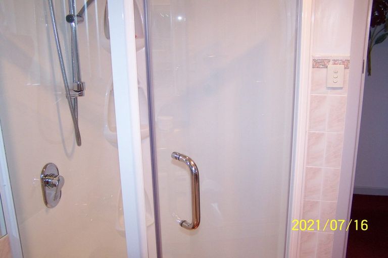 Photo of property in 39 Holloway Street, Waikiwi, Invercargill, 9810