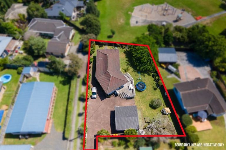 Photo of property in 91 Sunnyside Road, Sunnyvale, Auckland, 0612