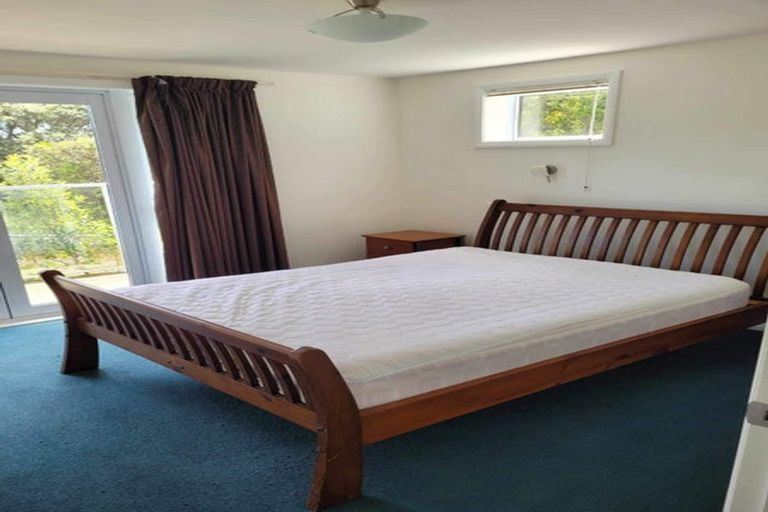 Photo of property in 19 Sidlaw Street, Strathmore Park, Wellington, 6022