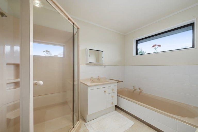 Photo of property in 53 Railway Terrace, Ohau, Levin, 5570