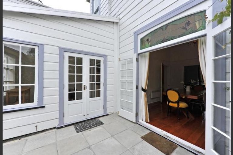 Photo of property in 86 Tinakori Road, Thorndon, Wellington, 6011