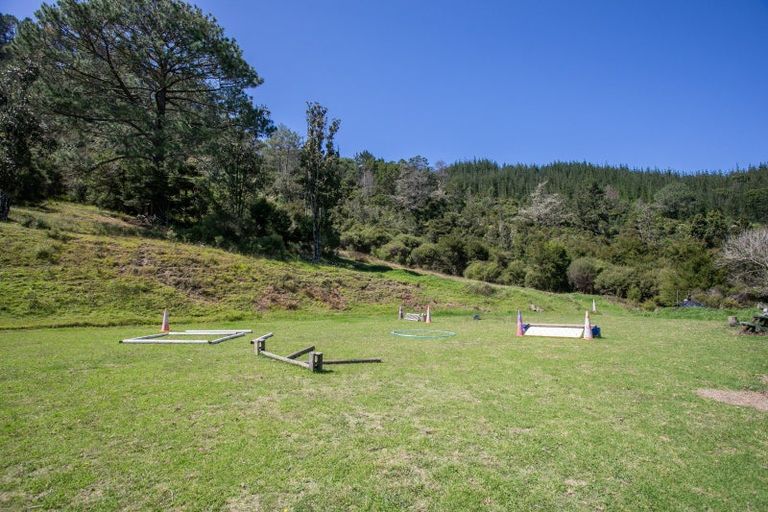 Photo of property in 896a Hikuai Settlement Road, Pauanui, Hikuai, 3579