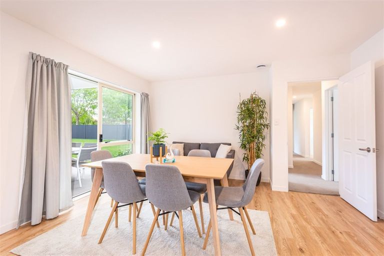 Photo of property in 36 Mauger Drive, Heathcote Valley, Christchurch, 8022