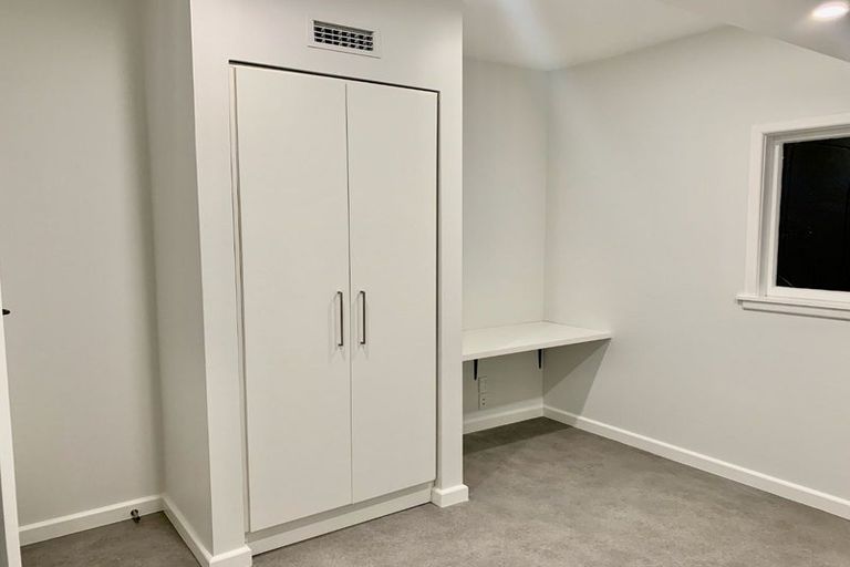 Photo of property in 7 Straven Road, Riccarton, Christchurch, 8011