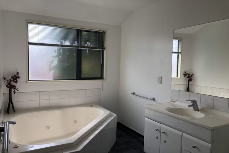 Photo of property in 4 Carew Common, Rolleston, 7614