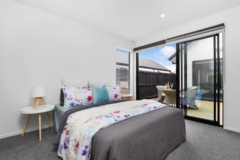 Photo of property in 7 Parachute Crescent, Papakura, 2110