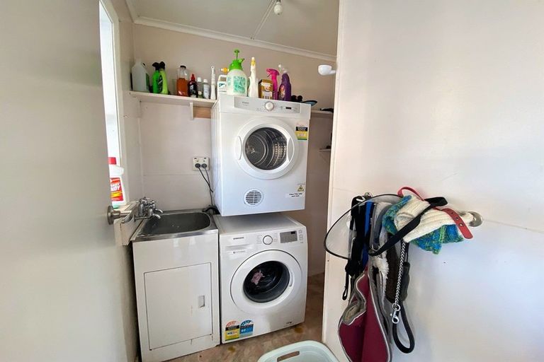 Photo of property in 18 Carlson Street, Dannevirke, 4930