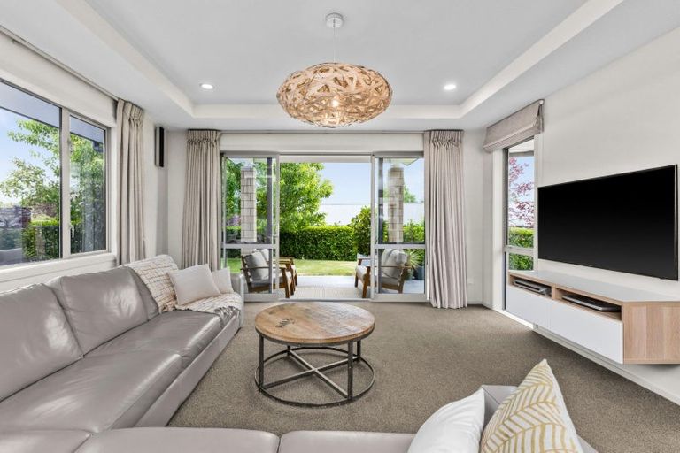 Photo of property in 17 Margaret Avenue, Havelock North, 4130