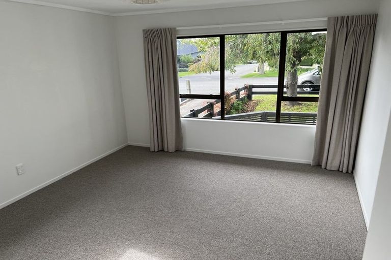 Photo of property in 11 Saint Hill Lane, Havelock North, 4130