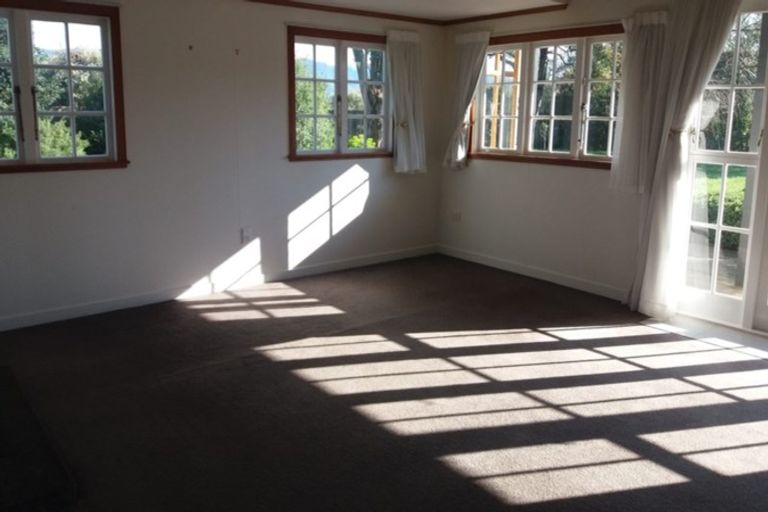 Photo of property in 77 Brooklyn Road, Carterton, 5713