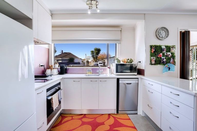 Photo of property in 3 Kenney Crescent, Fairfield, Hamilton, 3214