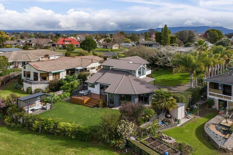 Photo of property in 52 Links View Drive, Omokoroa, 3114