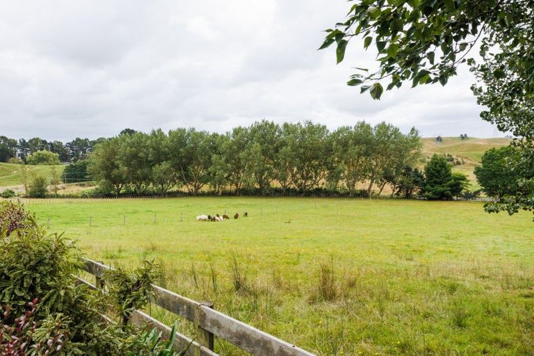 Photo of property in 322 Finnis Road, Pohangina, Feilding, 4775