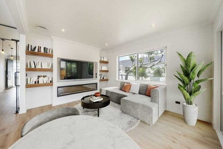 Photo of property in 129 William Street, Petone, Lower Hutt, 5012