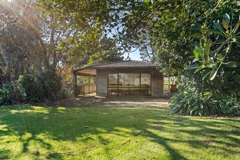 Photo of property in 27 Donnelly Street, Oakura, 4314