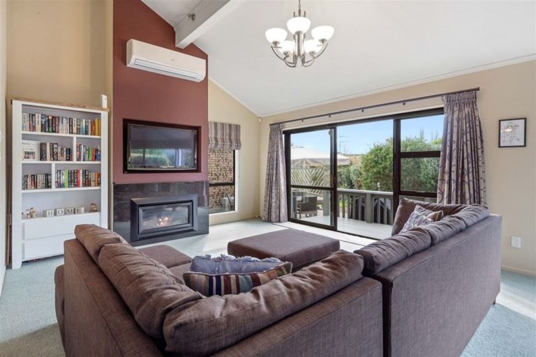 Photo of property in 19 Silva Crescent, Riverlea, Hamilton, 3216