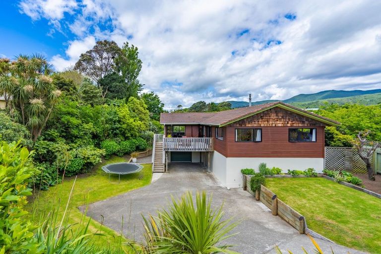 Photo of property in 110 Renown Road, Raumati South, Paraparaumu, 5032
