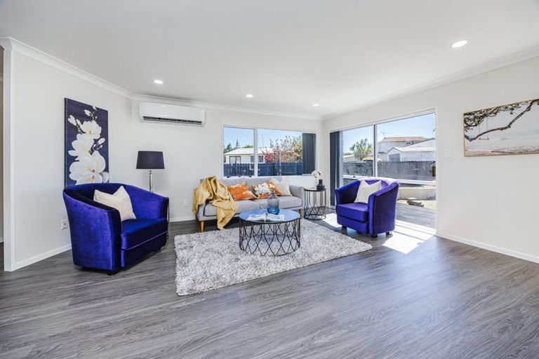 Photo of property in 15 Advocate Place, Randwick Park, Auckland, 2105