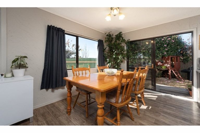 Photo of property in 14 College Place, Poike, Tauranga, 3112